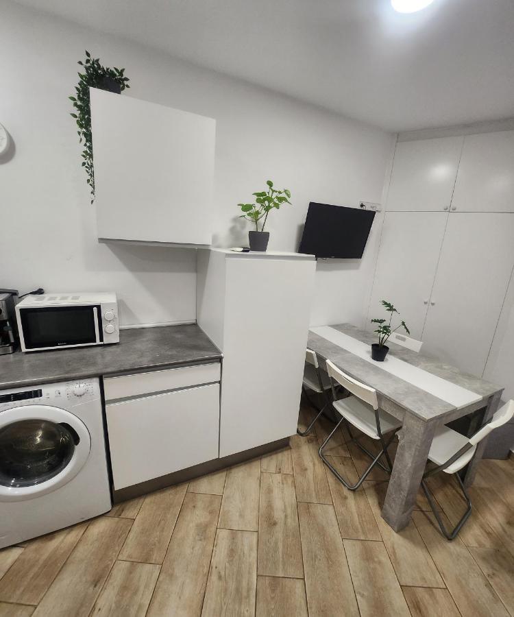 Apartamentos En Alameda Junto Al Corte Ingles Cartagena Exteriör bild