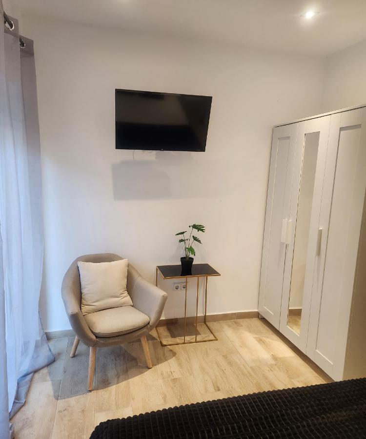 Apartamentos En Alameda Junto Al Corte Ingles Cartagena Exteriör bild